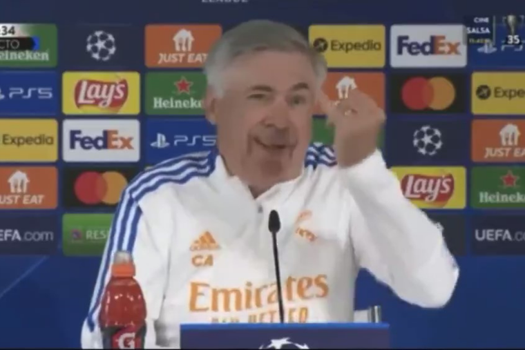 Ancelotti hizo reír a todos con su respuesta sobre si el Real Madrid presionará o no al Liverpool en la final de la Champions. Foto: Real Madrid TV