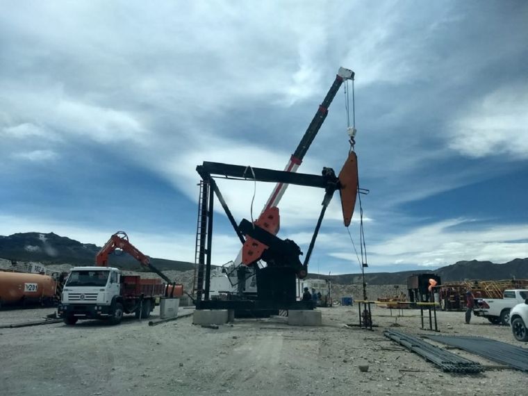 Extracción de petróleo en Mendoza.