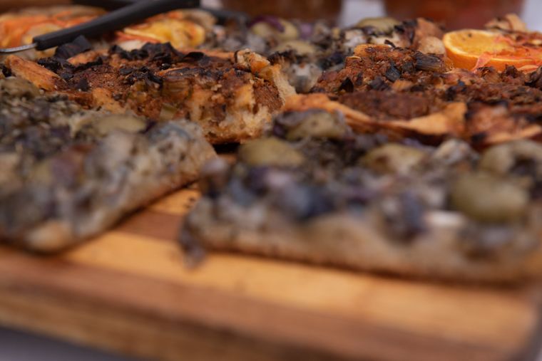 Tour de Bodegones para degustar los sabores tradicionales de la Ciudad.