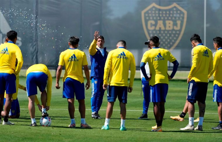 Battaglia tiene a cinco jugadores del plantel con estados gripales.