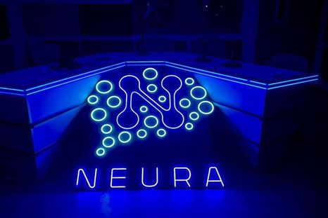 El stream amaneció con pintadas amenazantes. Foto: Instagram/ @neura.media. El stream amaneció con pintadas amenazantes. Foto: Instagram/ @neura.media.