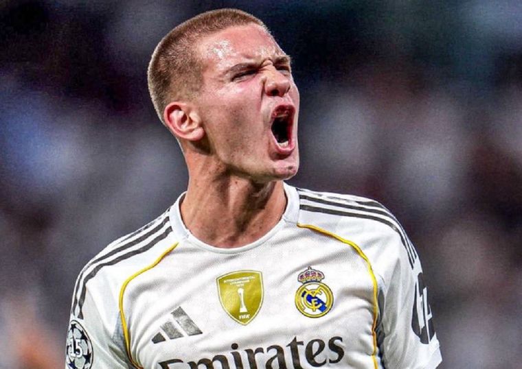 En su sexto partido y con apenas 18 años, Mastantuono marcó su primer gol con la camiseta del Real Madrid.