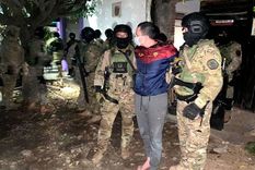 Captura El hombre tras ser reducido (y vestido).