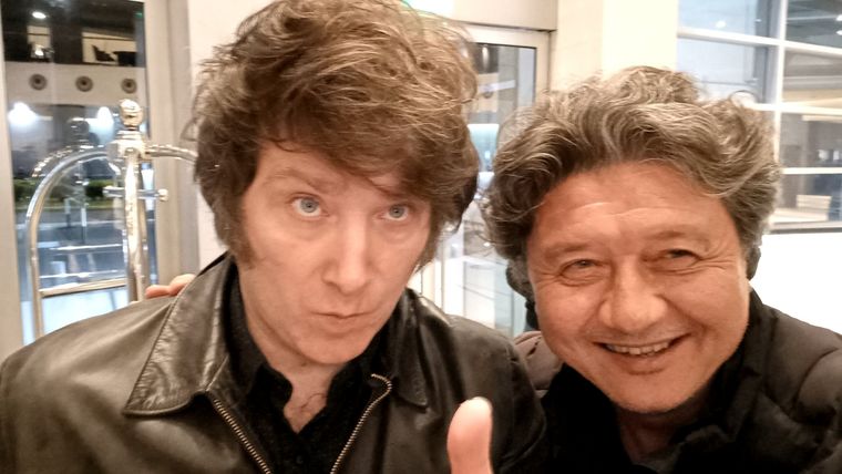 Javier Milei y Carlos Kikuchi Foto: Twitter @JMilei