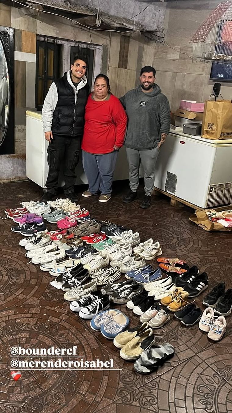 Francisco y Gonzalo, los impulsores de la colecta, junto con Isabel, el motor detrás del merendero. Francisco y Gonzalo, los impulsores de la colecta, junto con Isabel, el motor detrás del merendero.