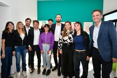 Axel Kicillof visitó dos distritos cuyos intendentes son de La Cámpora y partes fundamentales del esquema de Máximo Kirchner Axel Kicillof visitó dos distritos cuyos intendentes son de La Cámpora y partes fundamentales del esquema de Máximo Kirchner