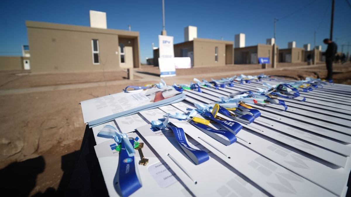 Diputados aprobó el proyecto de ley para habilitar desalojos de casas del IPV