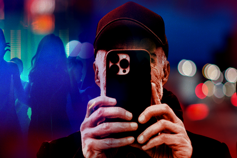 La BBC destapa redes de hombres que graban y venden videos de miles de mujeres durante sus salidas nocturnas alrededor del mundo