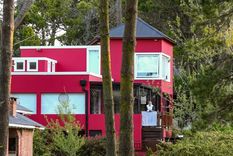 Colorida Así quedó la casa luego de la remodelación de los ocupantes.