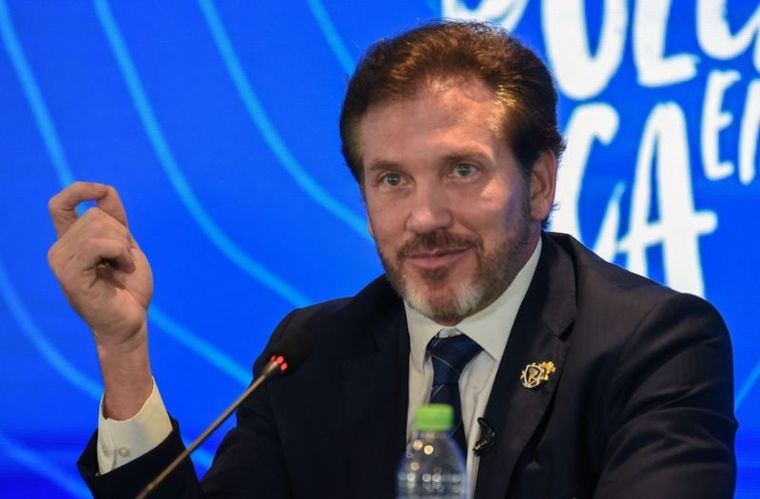 Alejandro Dom&iacute;nguez habl&oacute; sobre lo que ser&aacute; el Mundial 2030.