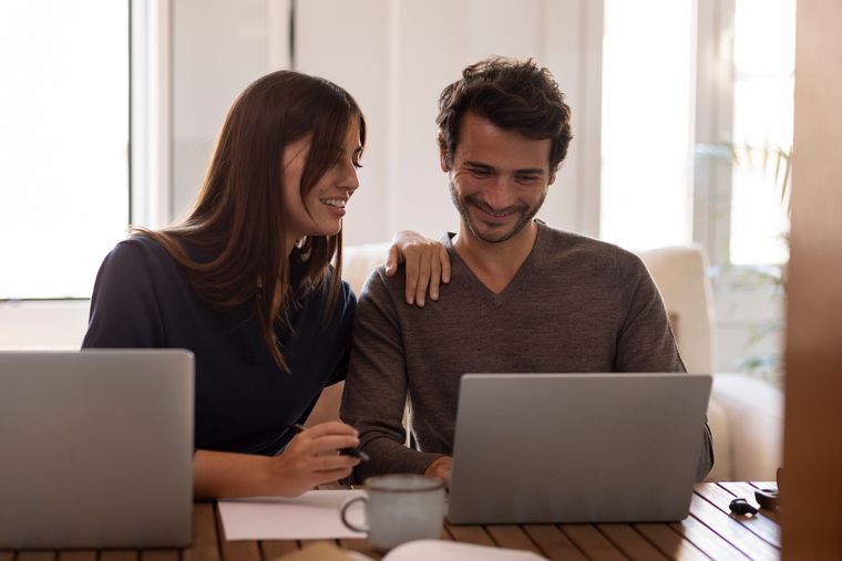 El 85% de los consultados afirmó que jamás mantuvo un vínculo de pareja dentro de su lugar de trabajo Foto: Freepik