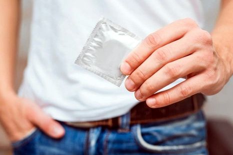 El preservativo es vital para prevenir ITS.