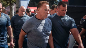 El guardaespaldas de Arnold Schwarzenegger se volvió viral debido a que hizo quedar al exactor como un niño. ¿Cuánto mide este hombre?