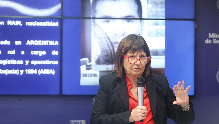 La ministra de Seguridad, Patricia Bullrich, reveló una advertencia del líder de la banda narco Los Monos, Guille Cantero, sobre el riesgo que podrían correr los fiscales en Rosario. Foto: EFE