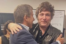 El candidato a diputado nacional de Javier Milei comparó a la comunidad LGBT+ como si fueran rengos, ciegos o sordos Foto: Twitter @ricardobussi