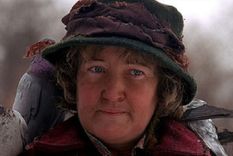 Brenda Fricker, Mi pobre angelito, Mujer de las palomas