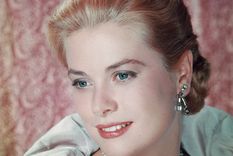 Grace Kelly Foto: https://news.artnet.com/app/news-upload/2017/01/Grace-Kelly.jpg