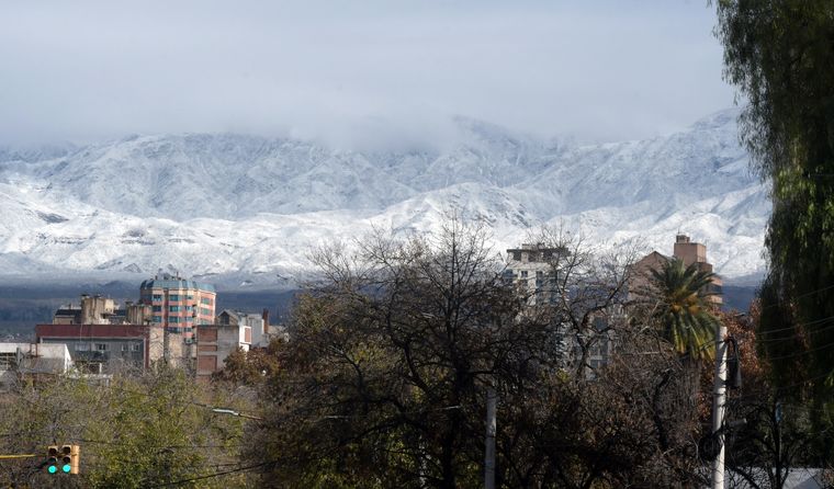 El martes se presenta estable en Mendoza, aunque continúa la inestabilidad en alta montaña.