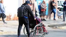 La Anses retoma los pagos este lunes con jubilaciones y asignaciones. La Anses retoma los pagos este lunes con jubilaciones y asignaciones.