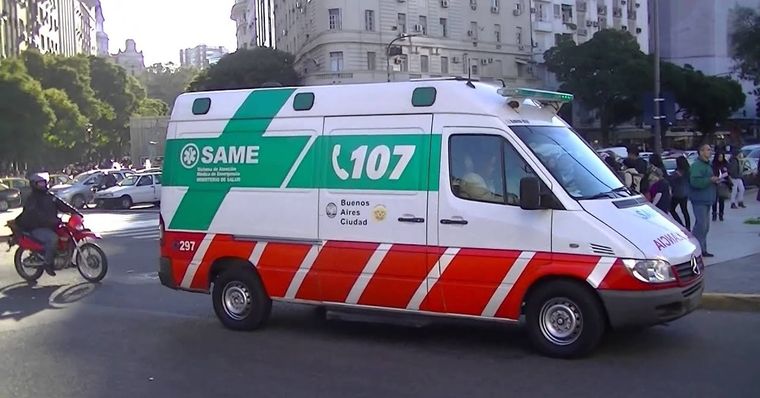La víctima habría sido atropellada por otro vehículo cuando quedó tirado en la calle hasta recibir el impacto fatal