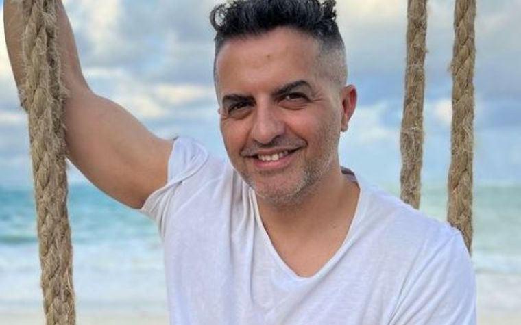 Relax Ángel eligió un destino playero para descansar.