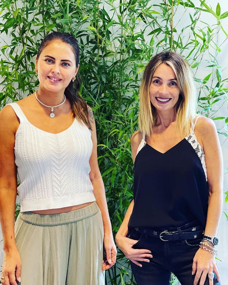 La actriz y modelo Silvina Luna con la paisajista Mona Caballero, quien la ayudó en la ambientación de su departamento.