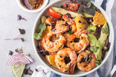 Sorprende con una ensalada de camarones y aguacate totalmente exquisita Foto: Shutterstock