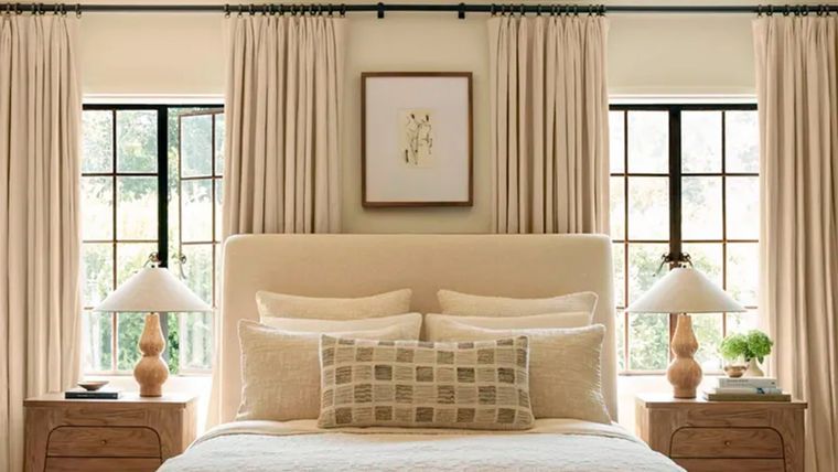 Una de las opciones de diseño de ventanas es crear una apariencia perfecta con un solo riel que sostenga las cortinas. Foto: Lulu & Georgia