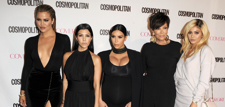 Kris Jenner recibe el amor de sus hijas por su cumpleaños número 69 Foto: WireImage