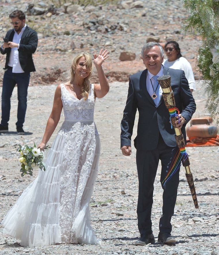 María Eugenia Tulia Snopek, junto a Gerardo Morales en la ceremonia de casamiento. Foto: Diario El Tribuno