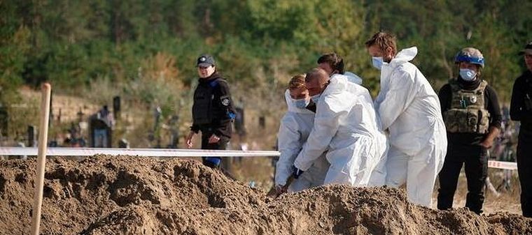 Fosas comunes en Limán Foto: DW/REUTERS