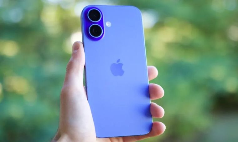 El iPhone 16 es una opción equilibrada para quienes buscan tecnología moderna a un precio más bajo que la gama Pro. El iPhone 16 es una opción equilibrada para quienes buscan tecnología moderna a un precio más bajo que la gama Pro.