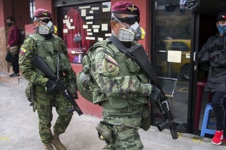 En América Latina, como en otras partes del mundo, los gobiernos establecieron controles y restricciones a la gente ante la pandemia de covid-19. Foto: afp