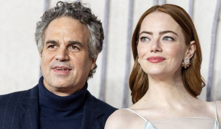 Mark Ruffalo y Emma Stone protagonizan Pobres criaturas. Mark Ruffalo y Emma Stone protagonizan Pobres criaturas.
