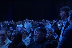 Escribano fue silbado cuando le tocó hablar. Foto: Captura