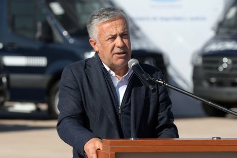 El gobernador mendocino resolvió la unificación de las elecciones provinciales con las nacionales. El gobernador mendocino resolvió la unificación de las elecciones provinciales con las nacionales.