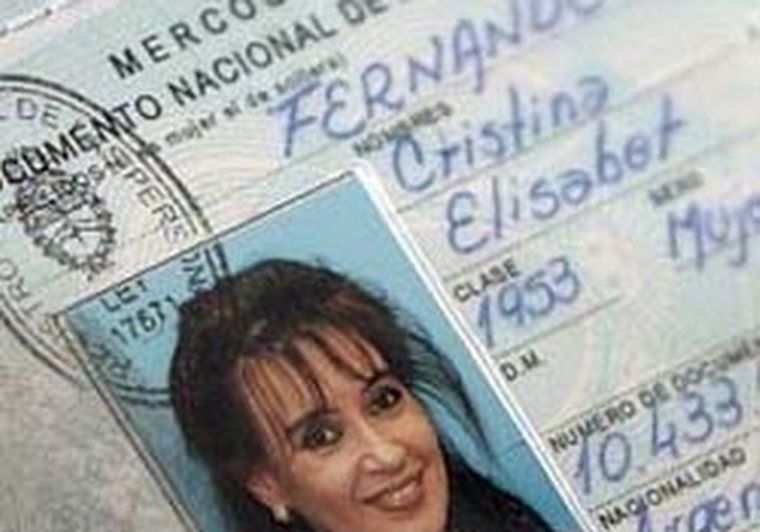 El DNI de la presidenta.