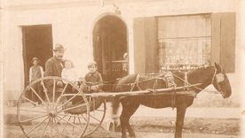Personajes, oficios y anécdotas forman parte de una memoria colectiva que se transmite de generación en generación. Personajes, oficios y anécdotas forman parte de una memoria colectiva que se transmite de generación en generación.