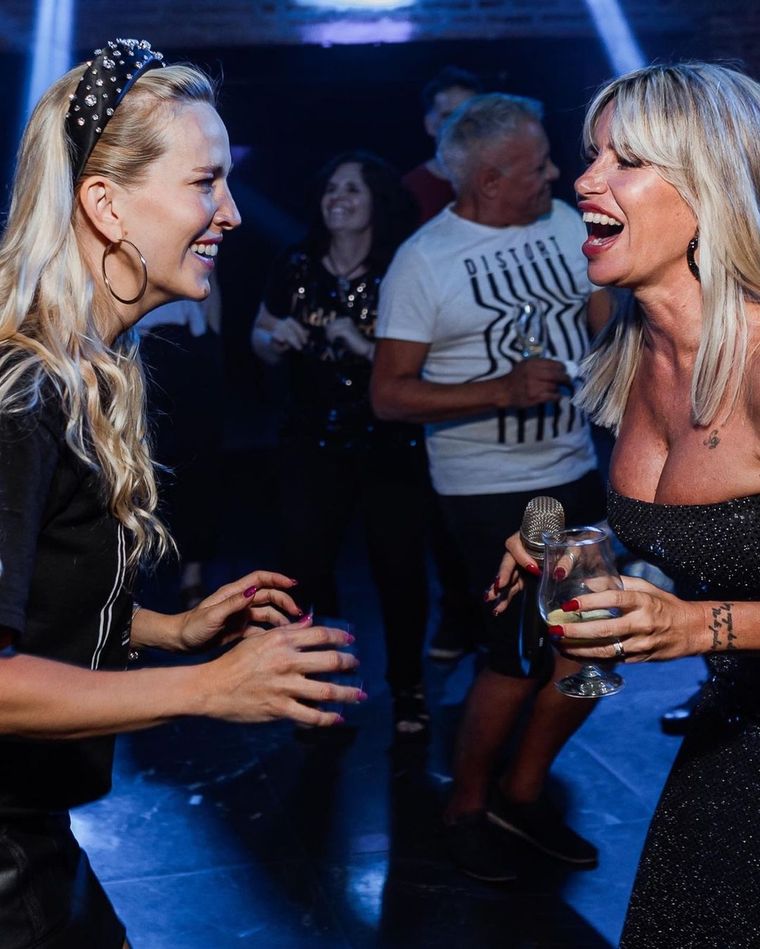 Las actrices se compementaron usando el  mismo color, pero de distintas formas. Foto: Instagram