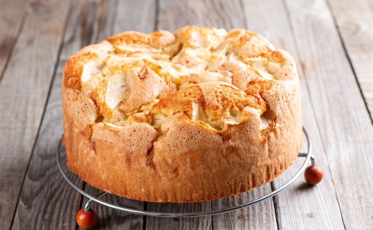 Bizcocho de manzana y yogur Una receta sencilla y en pocos pasos para hacer en tu casa. Foto: Shutterstock