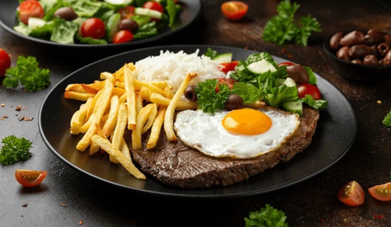 Receta de bife a caballo para sorprender en almuerzos familiares y cenas rápidas.