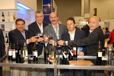 MDZol | Jaque en las Feria Alimentaria 2008, con toda la delegación argentina.