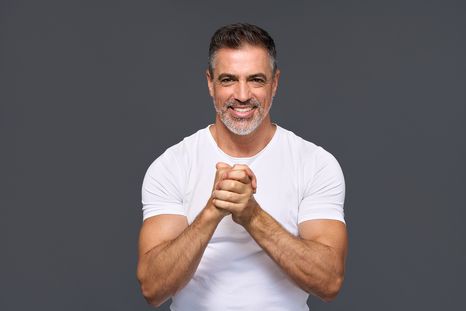 Estos movimientos físicos son ideales para personas mayores de 40 años o que se están iniciando en el entrenamiento físico. Foto: Shutterstock