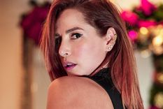 Carmen Villalobos presume sus curvas talladas a mano con un minivestido Carmen Villalobos es actriz y conductora de televisión. Foto: Instagram