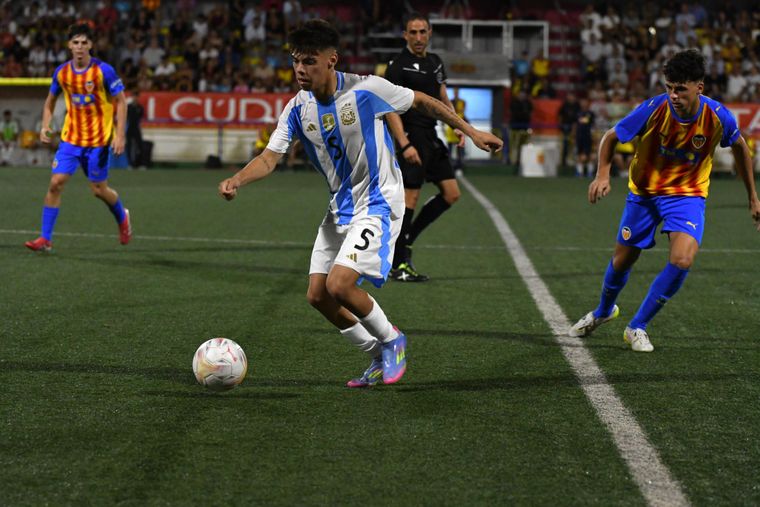 Argentina se impuso con autoridad sobre Valencia. Argentina se impuso con autoridad sobre Valencia.