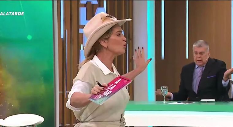 Luis Ventura se quiso ir de A la Tarde y Karina Mazzocco le puso los puntos Fue durante la entrevista a Alicia Barbasola Foto: Captura de TV