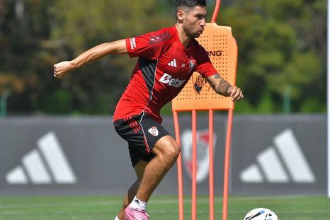 Gonzalo Montiel habló sobre Darío Herrera y pidió un poco de respeto por él. Gonzalo Montiel habló sobre Darío Herrera y pidió un poco de respeto por él.