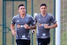 Nacho Fernández y Pavón El ex River publicó una curiosa imagen con Pavón y agregó un emoji identificado con el Millonario. Nacho Fernández y Pavón El ex River publicó una curiosa imagen con Pavón y agregó un emoji identificado con el Millonario.