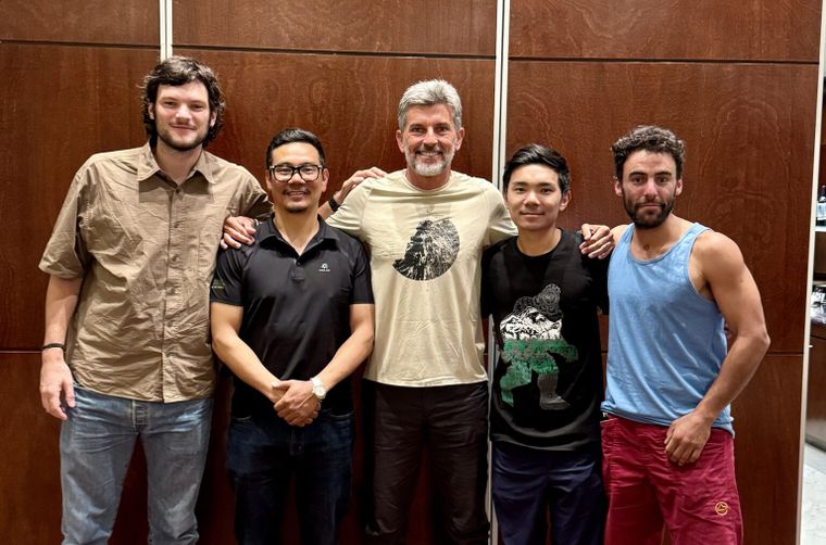 Ulpiano Suarez recibió a referentes mundiales del montañismo.