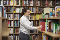 El día 13 de septiembre fue establecido como Día del Bibliotecario por el Congreso de Bibliotecarios realizado en Santiago del Estero en 1942.